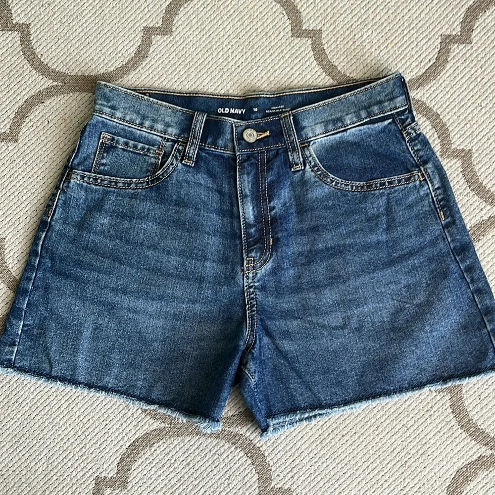 Old navy high-rise sky high adjustable waist Frayed-Hem blue jean shorts